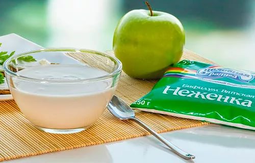 Яблоко и кисломочные продукты