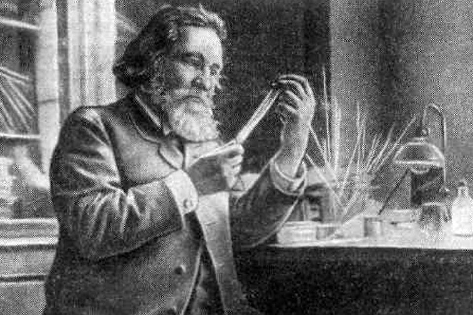 Илья Мечников в лаборатории