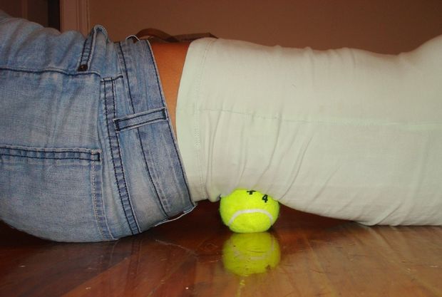 Массаж теннисным мячиком