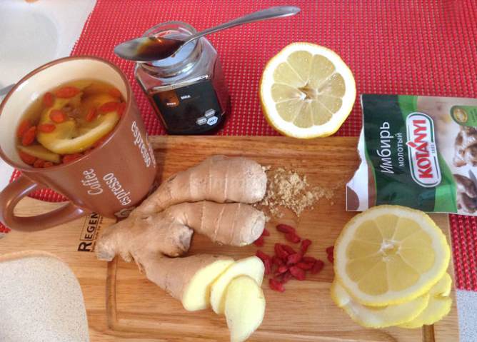 Мед с лимоном и имбирём