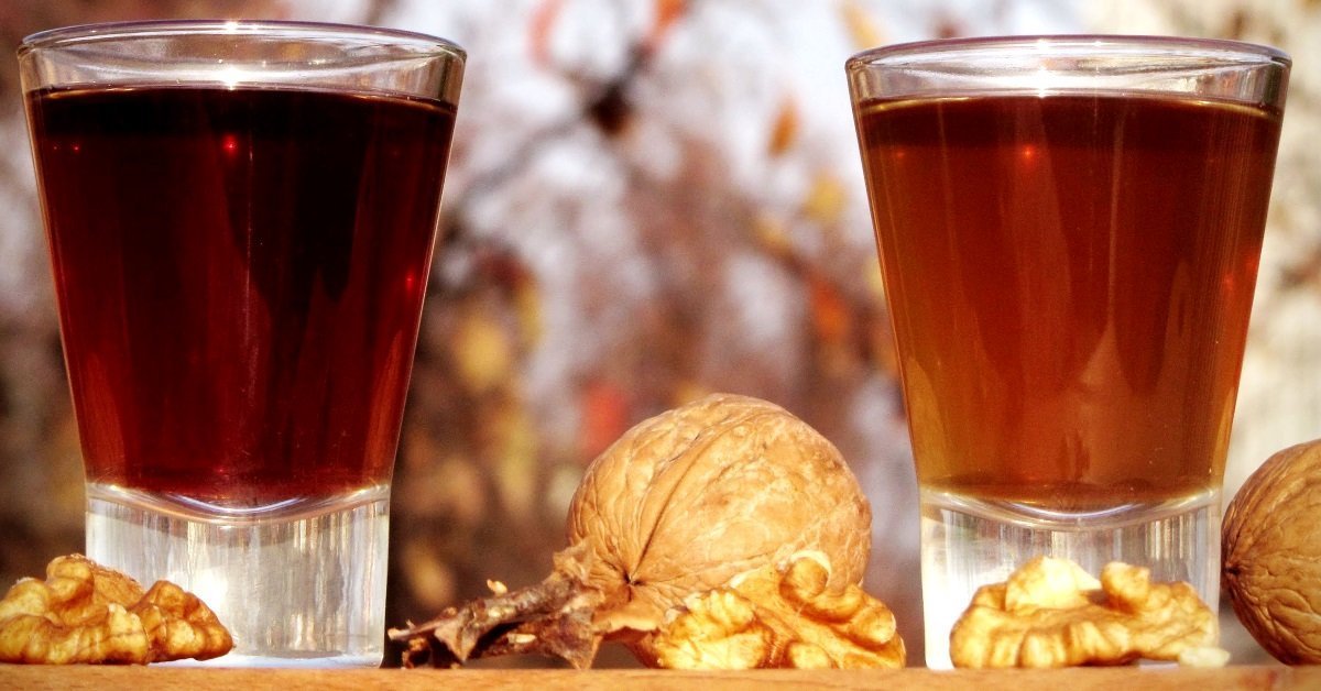 Настойка перегородок грецкого ореха