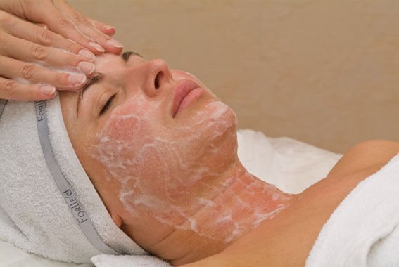 Маска от купероза на лице