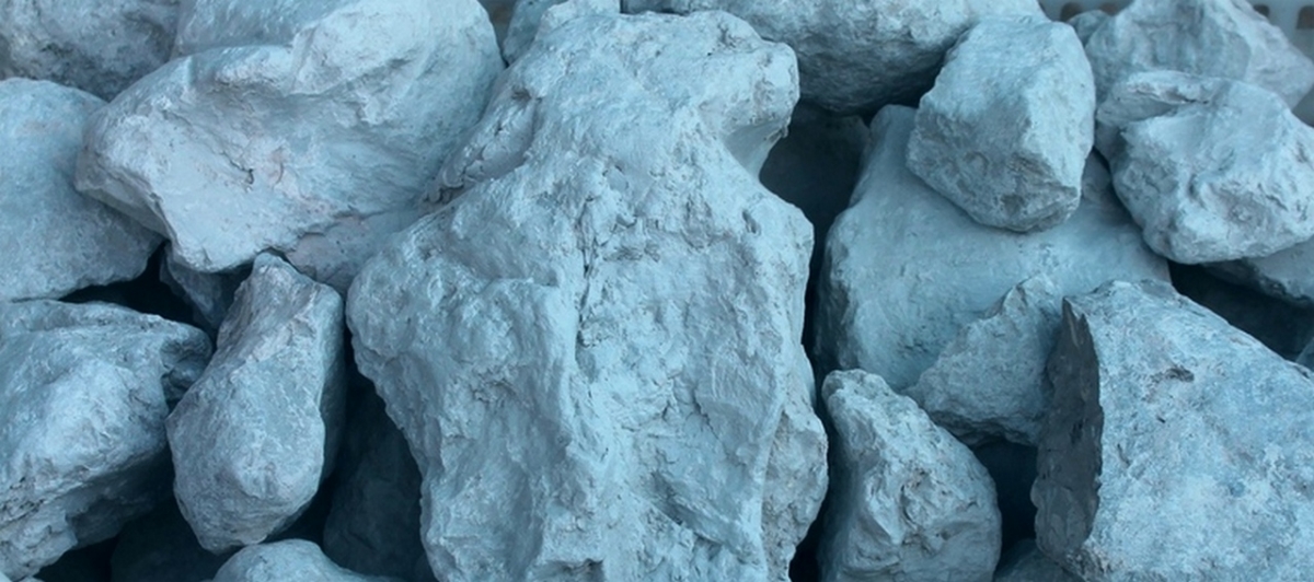 Синяя глина в окаменевшем состоянии