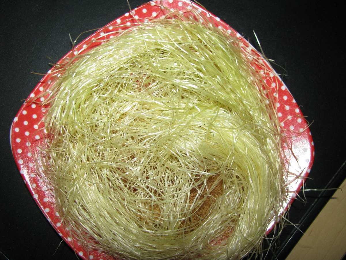 Светлые рыльца на тарелке