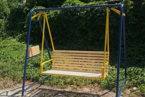 Садовые качели своими руками